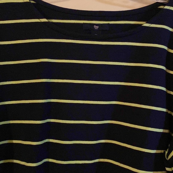 Top - Picture 2 of 2